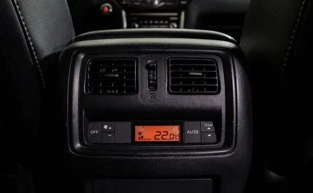 Nissan Pathfinder, IV — фото 20