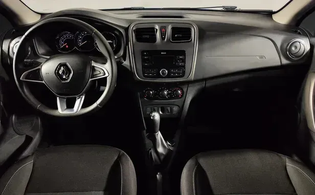 Renault Logan, II Рестайлинг — фото 8