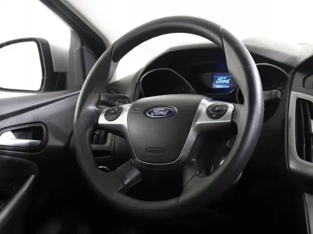 Ford Focus, III — фото 18