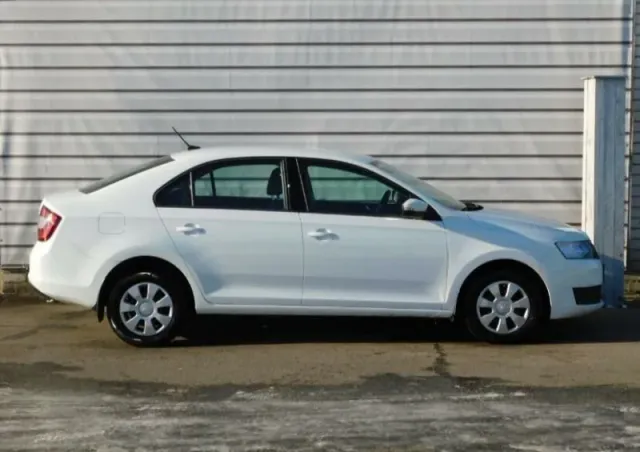 Skoda Rapid, I Рестайлинг — фото 3