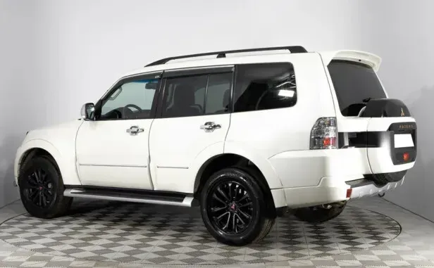 Mitsubishi Pajero, IV Рестайлинг 2 — фото 4