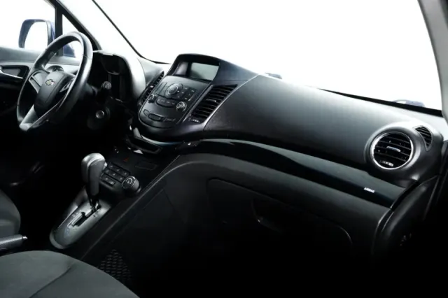 Chevrolet Orlando — фото 8