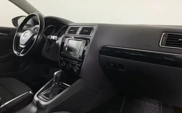 Volkswagen Jetta, VI Рестайлинг — фото 5