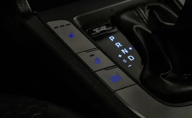 Hyundai Elantra, VI (AD) Рестайлинг — фото 12