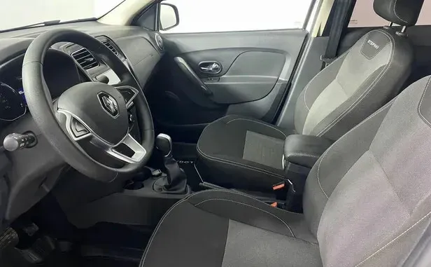 Renault Logan, II Рестайлинг — фото 5