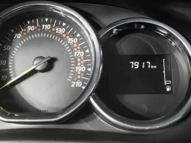 Renault Logan, II Рестайлинг — фото 12
