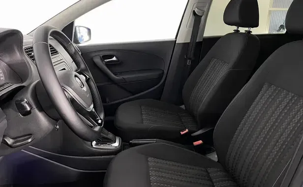 Volkswagen Polo, V Рестайлинг — фото 7