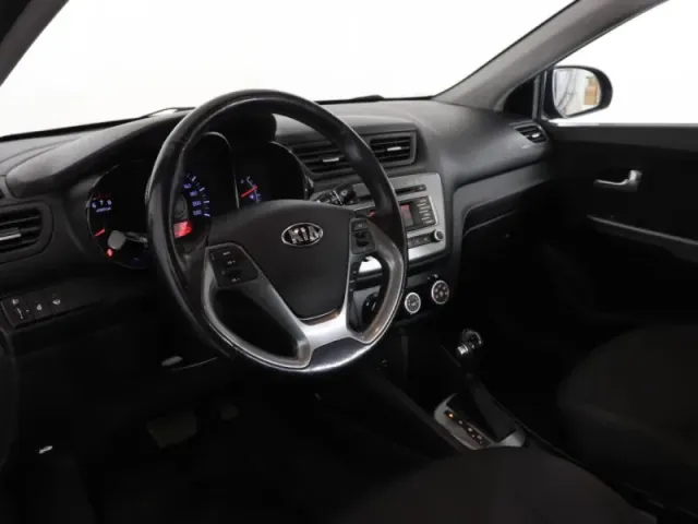 Kia Rio, III Рестайлинг — фото 15