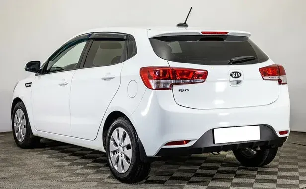 Kia Rio, III Рестайлинг — фото 24