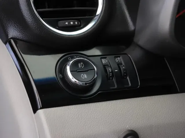 Chevrolet Orlando — фото 18