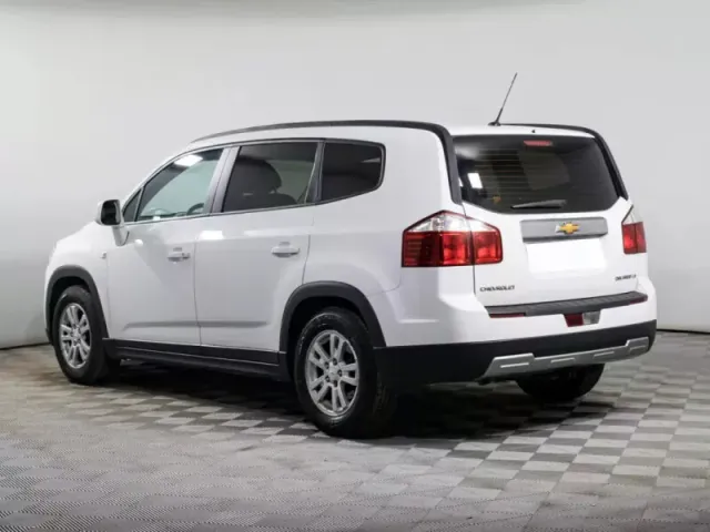 Chevrolet Orlando — фото 6