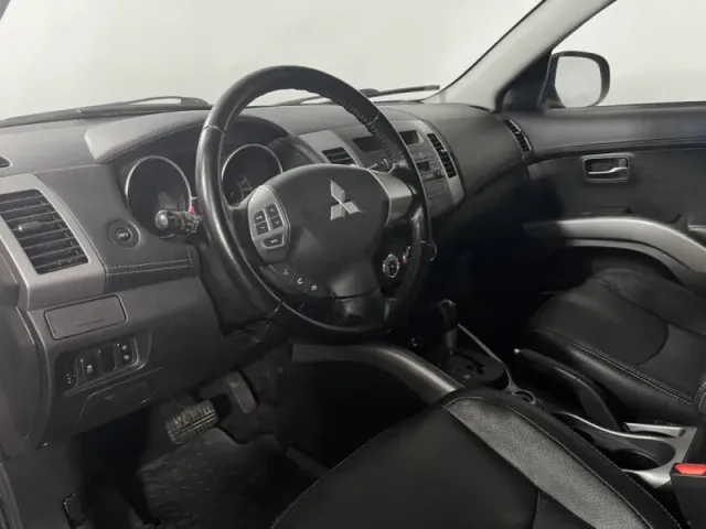 Mitsubishi Outlander, II Рестайлинг — фото 14