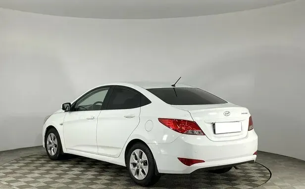 Hyundai Solaris, I Рестайлинг — фото 4