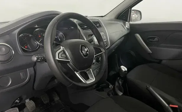 Renault Logan, II Рестайлинг — фото 6