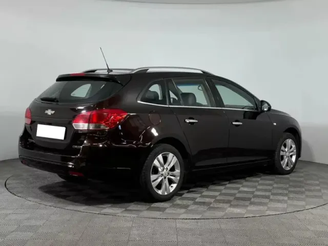 Chevrolet Cruze, I Рестайлинг — фото 5