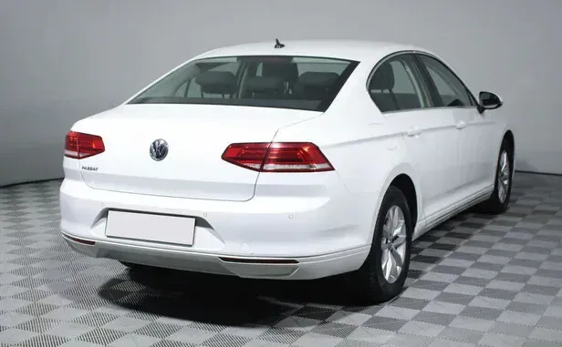 Volkswagen Passat, B8 — фото 2
