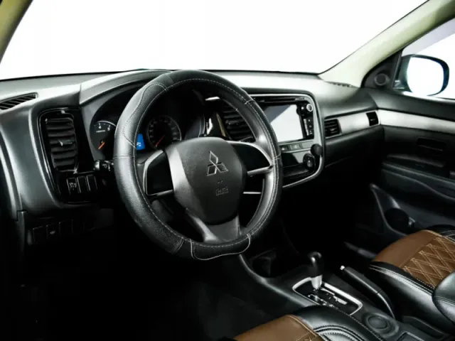 Mitsubishi Outlander, III Рестайлинг 2 — фото 14