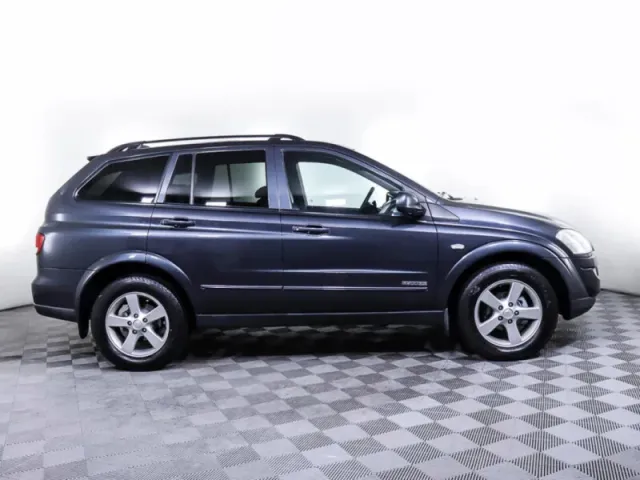 SsangYong Kyron, I Рестайлинг — фото 4