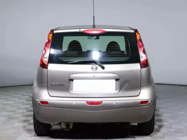 Nissan Note — фото 5