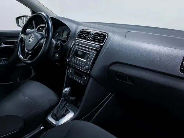 Volkswagen Polo, V Рестайлинг — фото 14