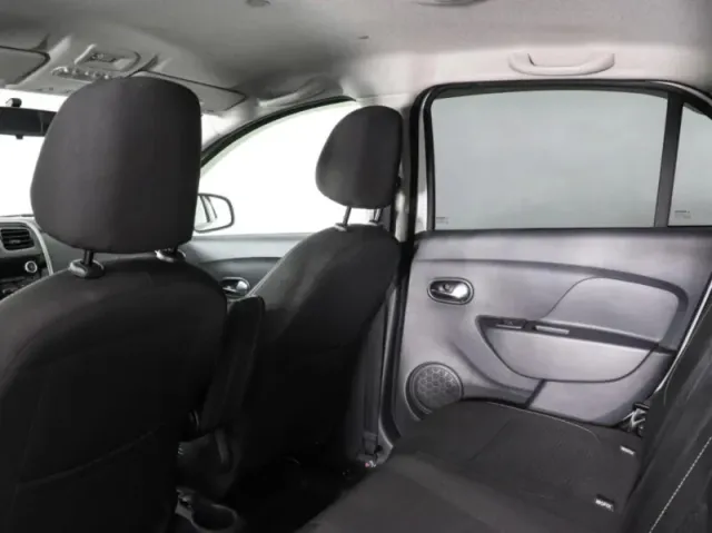 Renault Logan, II Рестайлинг — фото 13