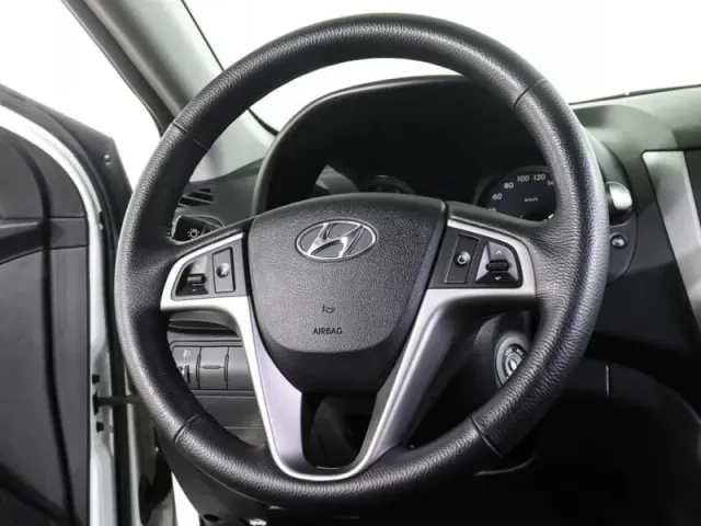 Hyundai Solaris, I Рестайлинг — фото 16