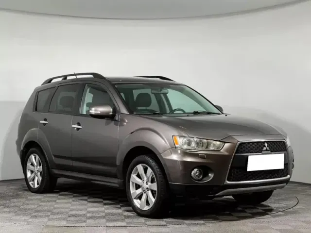 Mitsubishi Outlander, II Рестайлинг — фото 3
