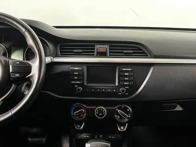 Kia Rio, IV — фото 11