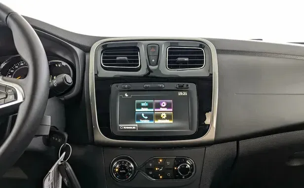 Renault Sandero, II Рестайлинг — фото 10