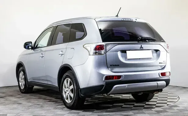 Mitsubishi Outlander, III Рестайлинг — фото 4