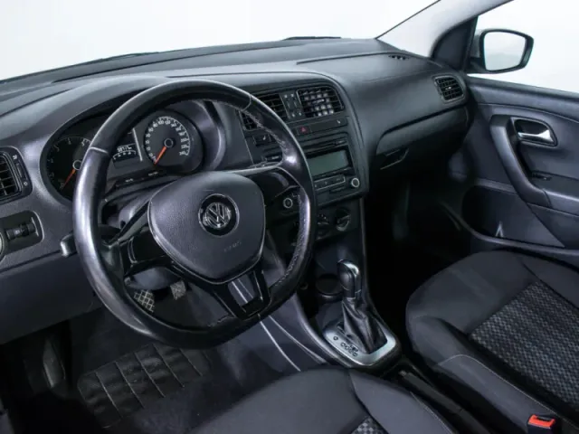 Volkswagen Polo, V Рестайлинг — фото 13