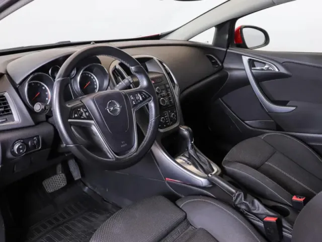 Opel Astra, J Рестайлинг — фото 13