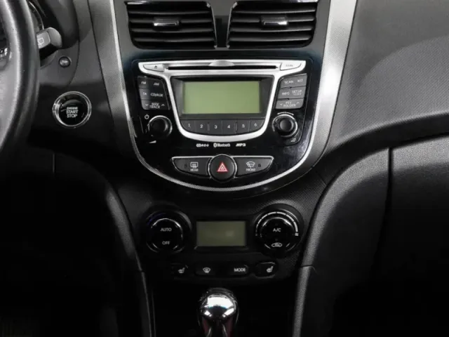 Hyundai Solaris, I — фото 14