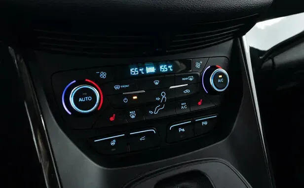 Ford Kuga, II Рестайлинг — фото 10