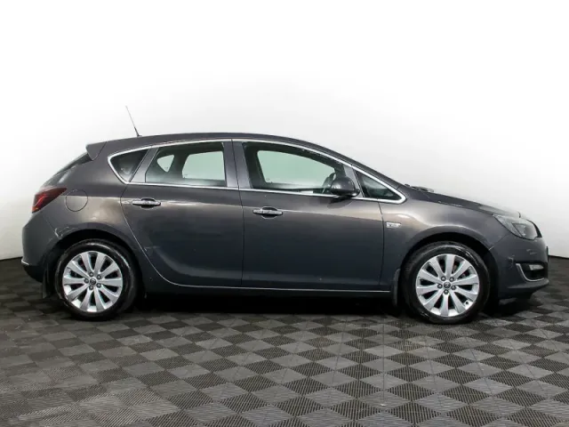 Opel Astra, J Рестайлинг — фото 2
