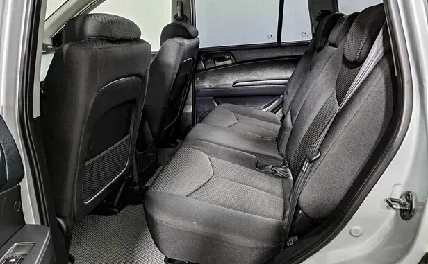 SsangYong Kyron, I Рестайлинг — фото 9