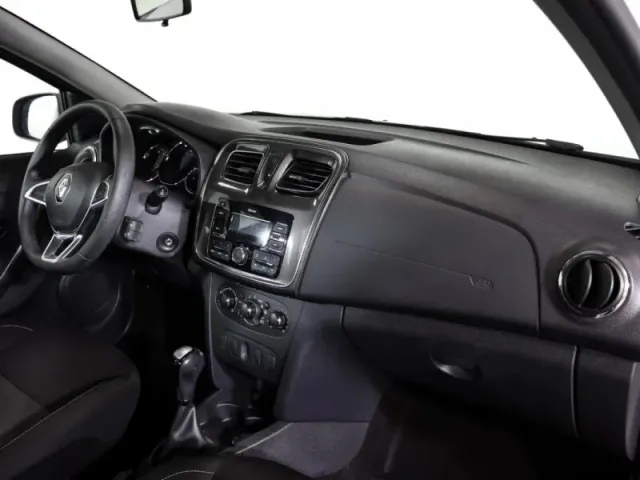 Renault Logan, II Рестайлинг — фото 12