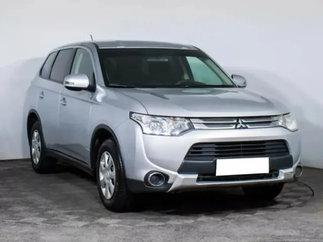 Mitsubishi Outlander, III Рестайлинг — фото 3