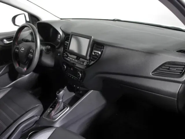 Hyundai Solaris, II Рестайлинг — фото 11