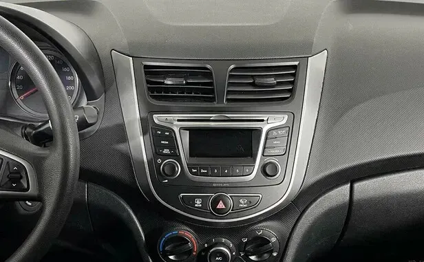 Hyundai Solaris, I Рестайлинг — фото 8
