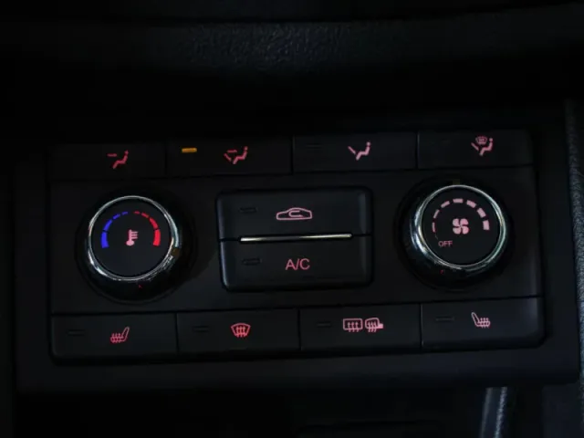 FAW Besturn X40, I — фото 15