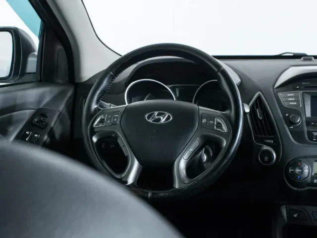Hyundai ix35, I — фото 13
