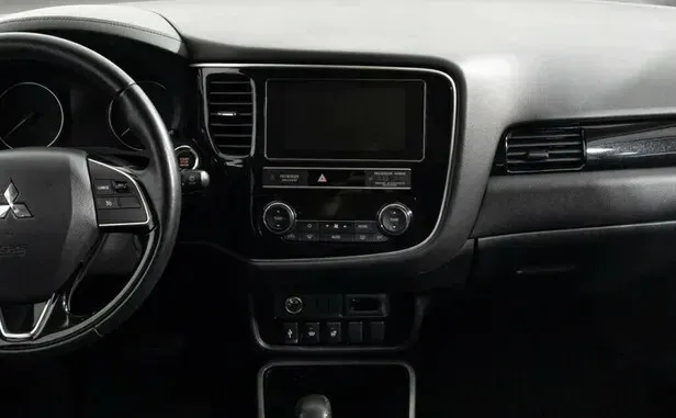 Mitsubishi Outlander, III Рестайлинг 3 — фото 9