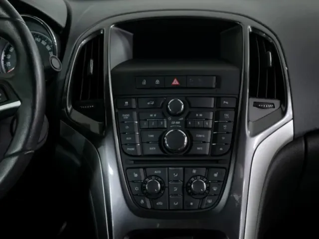 Opel Astra, J Рестайлинг — фото 13