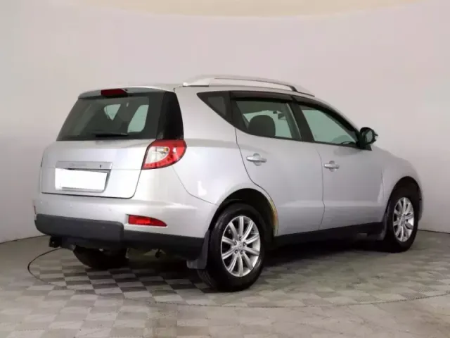 Geely Emgrand X7, I — фото 4