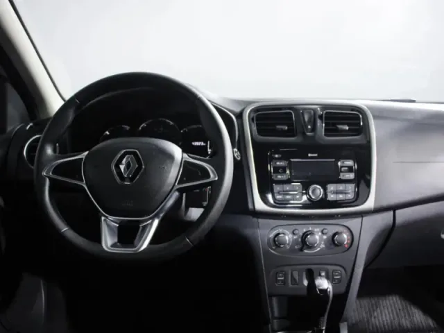 Renault Logan, II Рестайлинг — фото 15