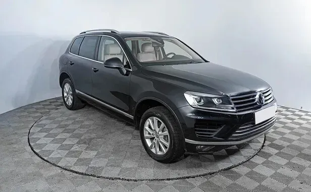 Volkswagen Touareg, II Рестайлинг — фото 3