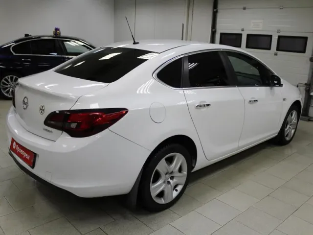 Opel Astra, J Рестайлинг — фото 8