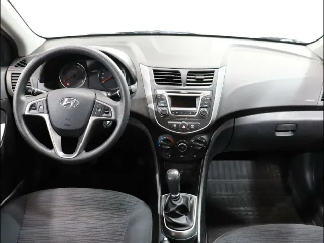 Hyundai Solaris, I Рестайлинг — фото 10