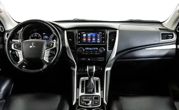 Mitsubishi Pajero Sport, III — фото 5